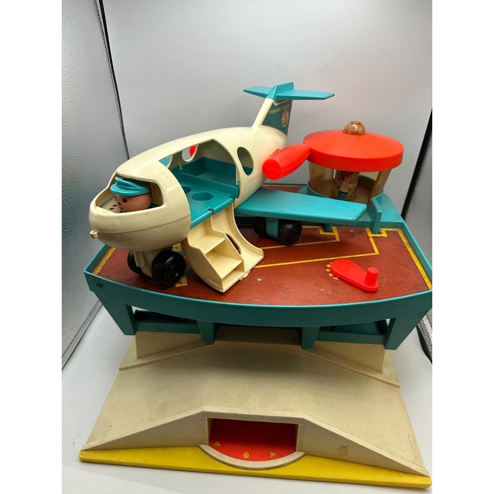 Vintage Fisher Price Play Family Airport Little People  # 996 1975